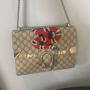 Authentic RARE Gucci Dionysus snake embroidered shoulder bag